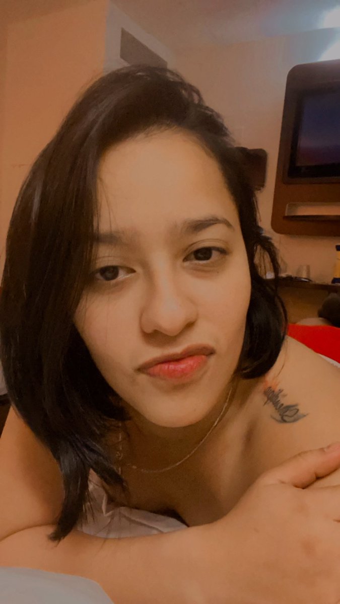 LuzReys's tweet photo. “Subiddita de todo”.. https://t.co/TBiXrmqHhL