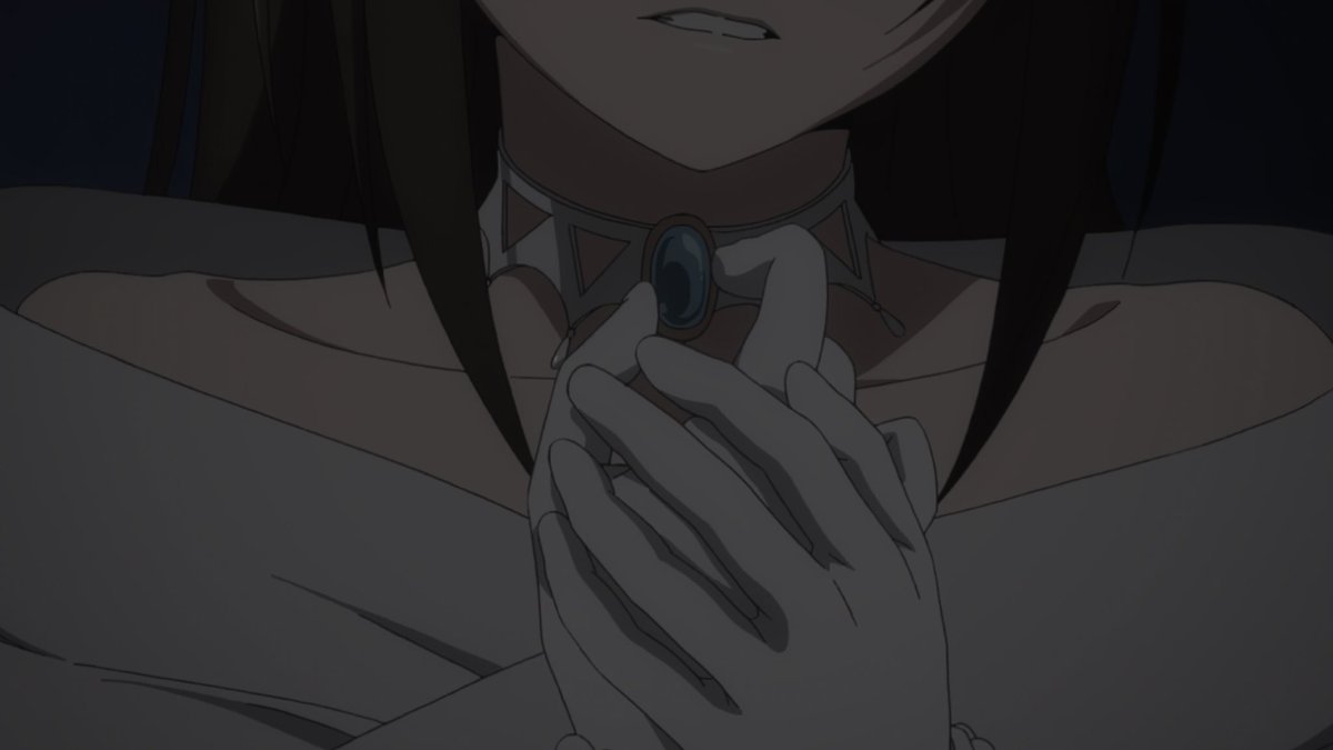 It is here that I noticed what is perhaps the best piece of imagery in the whole episode. The necklace that White Shizuku wears, with a blue gemstone shining in the center. It is focused on quite a bit throughout the episode itself,