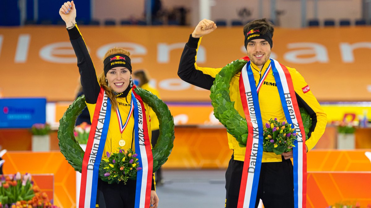 teamessent_'s tweet photo. #BlackandYellow 😍🥇 https://t.co/9g6uE94zyQ