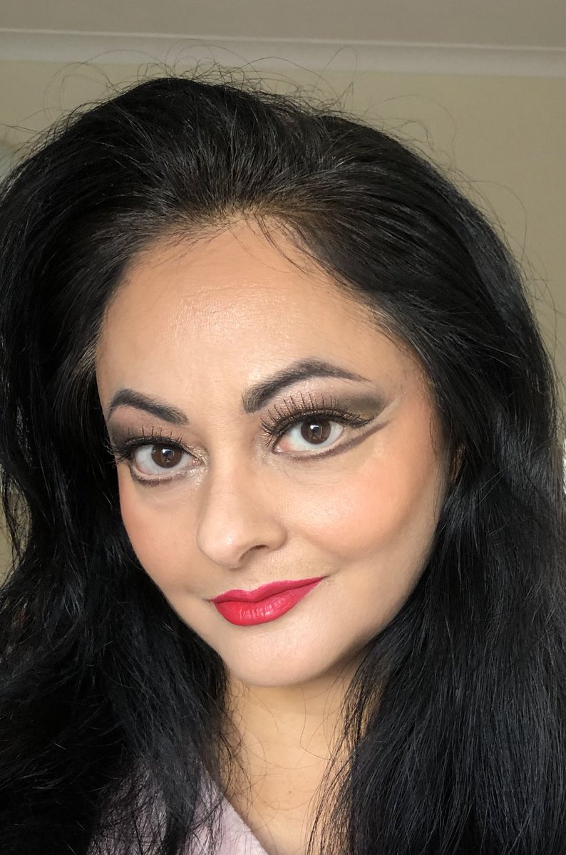 A little late but here is my #Diwalimakeup  #indianbridalmakeup #eidmakeupartist <a href="/KhushMag/">Khush Wedding</a> <a href="/AsianWedGuide/">TheAsianWeddingGuide</a> <a href="/AsianWeddingMag/">Asian Wedding Mag</a> <a href="/indianbrides/">Indian Brides</a> <a href="/iWedMag/">IndianWeddingsMag</a> #woking #surrey #London #guildford