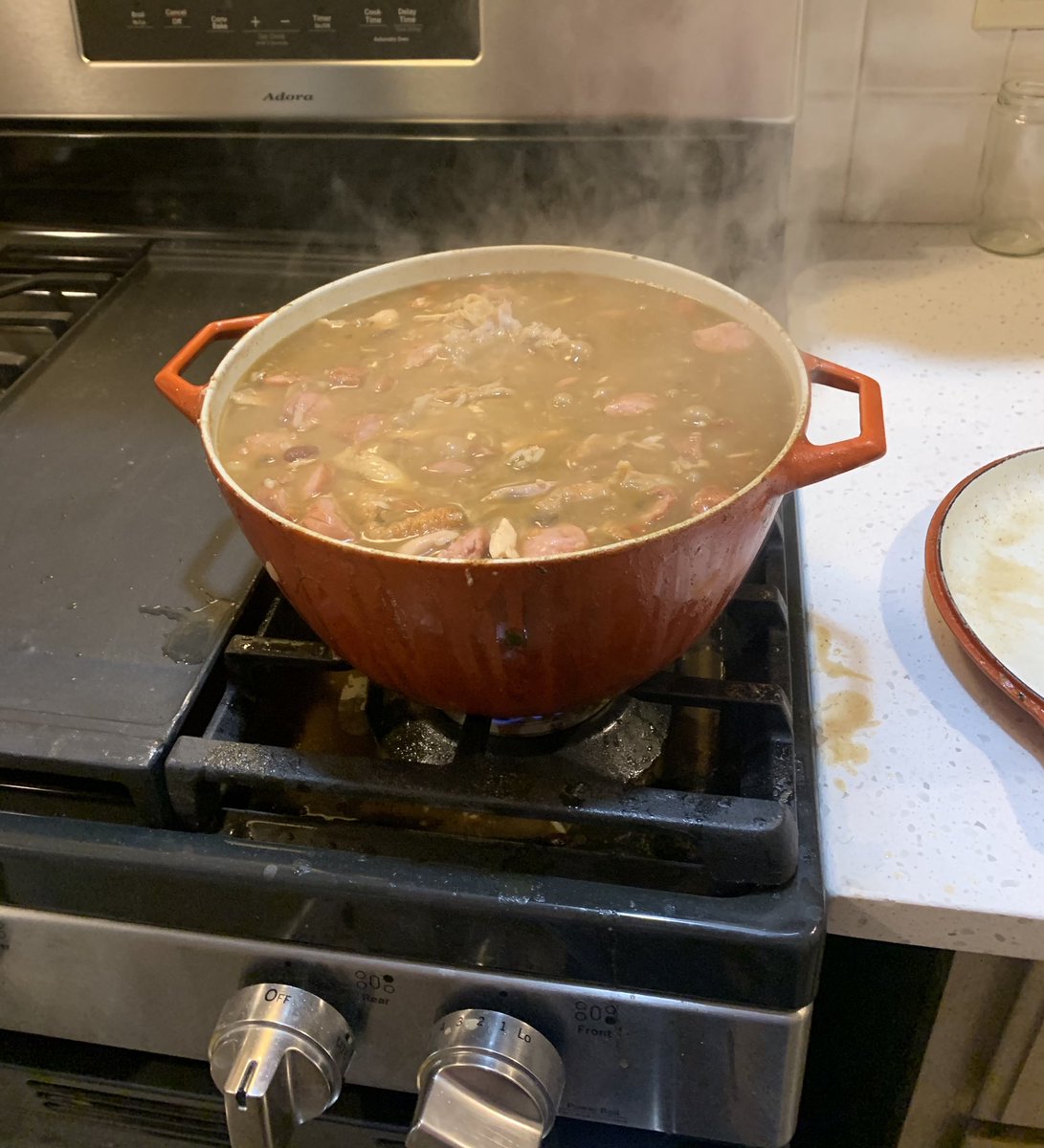 jsteezyfbaby's tweet photo. If it’s Sunday, it’s time to cook a one pot meal that will last a whole week. #Gumbo #GoChefs #GoChiefs #GoSportingKansasCity https://t.co/AcTswSbi2g