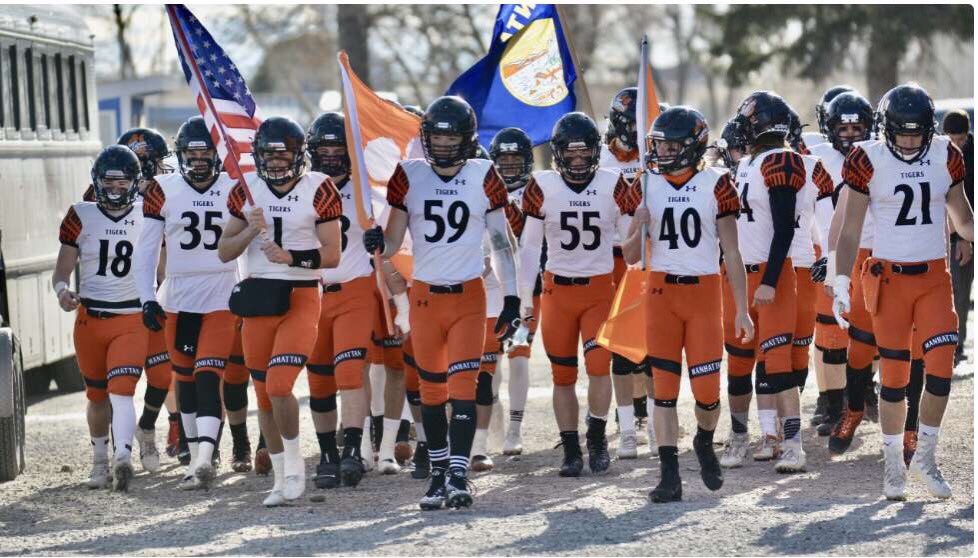 Gabriel01810457's tweet photo. STATE CHAMPS!!🏆 What a way to end an amazing high school career #Tigers #mulletszn https://t.co/yPKFvWr9xQ