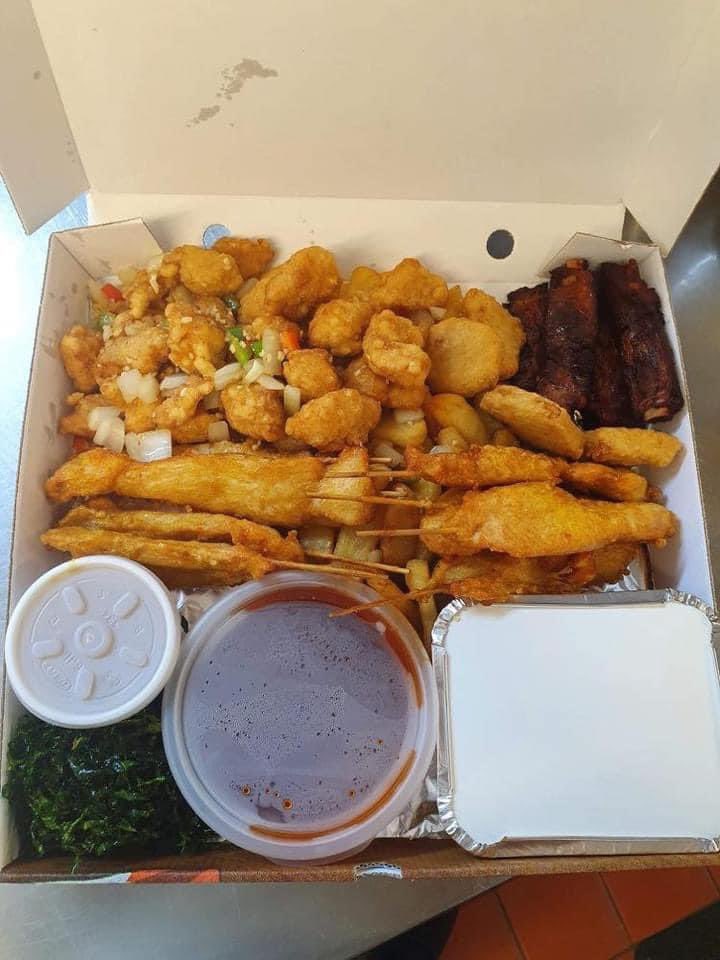 BlackpoolEats's tweet photo. Sunday nights 🤝 Chinese takeaways

The Jade Delight is available now exclusively on Blackpool Eats 😍 And those famous munchie boxes just get even more delicious 🤤 order now on the app for 10% off 💸 https://t.co/vFJ40IO5Pu