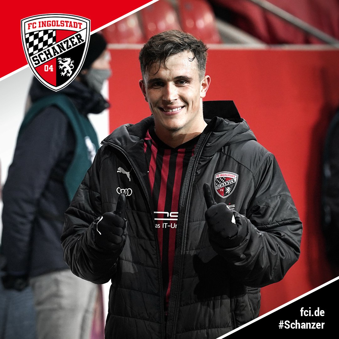 Schanzer's tweet photo. Welcome back, Dennis Eckert #Ayensa‼️🖤❤️
#Schanzer #FCIFCM https://t.co/wXUOdC52K5