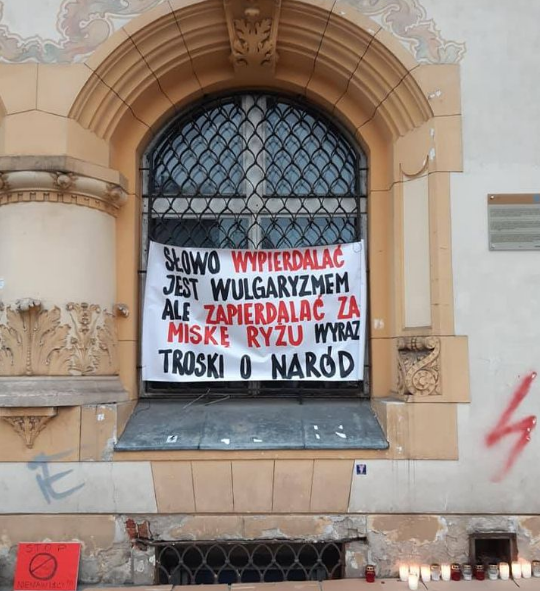 Naokienna.
#Kartonada