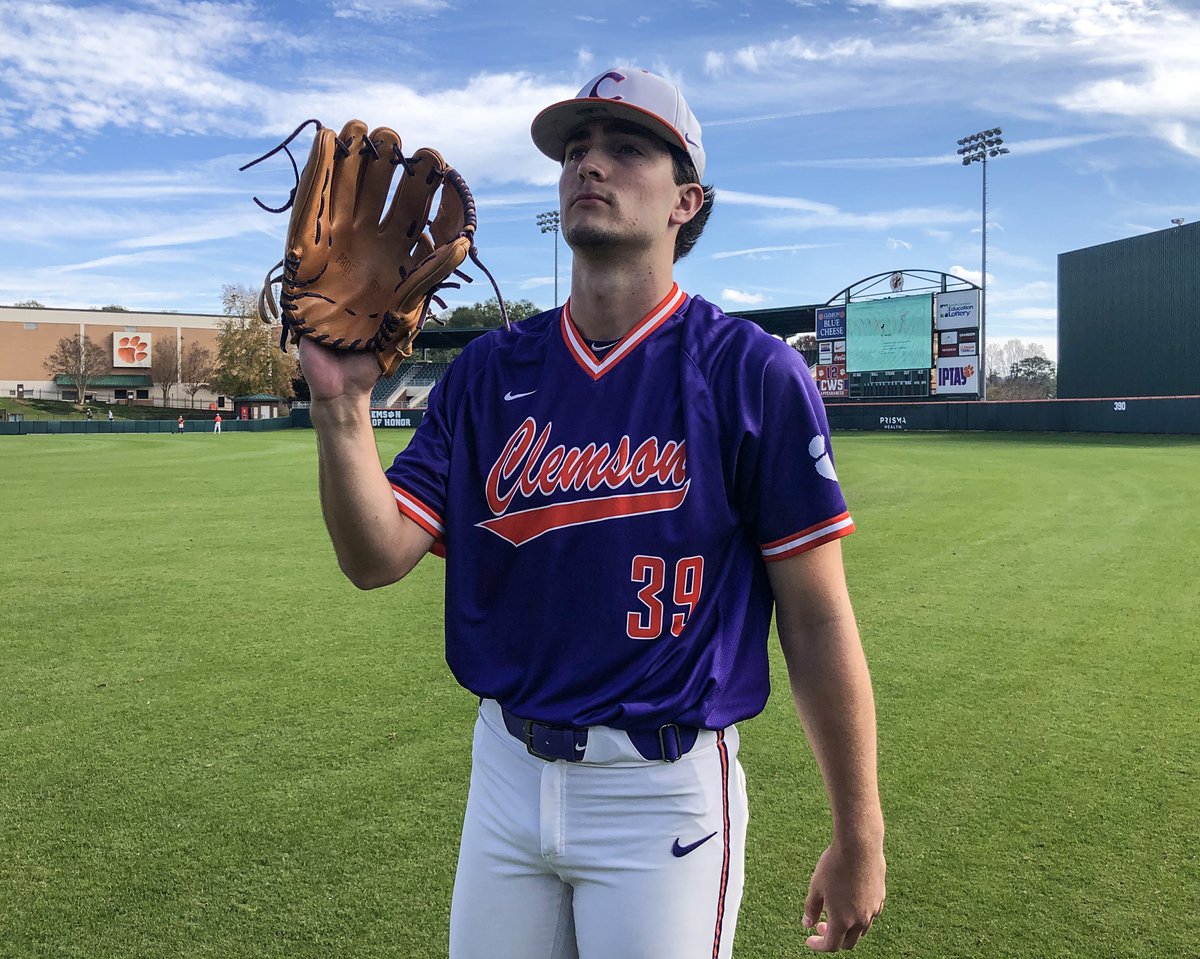 ClemsonBaseball's tweet photo. We're all set for Game 3 of the Orange &amp; Purple Scrimmages at DKS.

Today's starting pitchers:

Orange - @raffield18 
Purple - @LabriolaPaul 

#Clemson https://t.co/3pdETRZtrE
