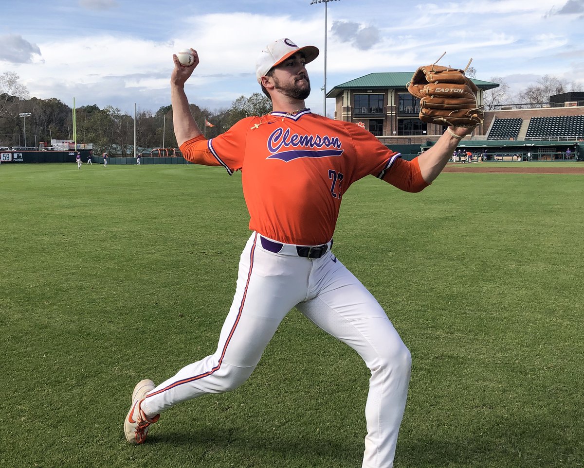 ClemsonBaseball's tweet photo. We're all set for Game 3 of the Orange &amp; Purple Scrimmages at DKS.

Today's starting pitchers:

Orange - @raffield18 
Purple - @LabriolaPaul 

#Clemson https://t.co/3pdETRZtrE