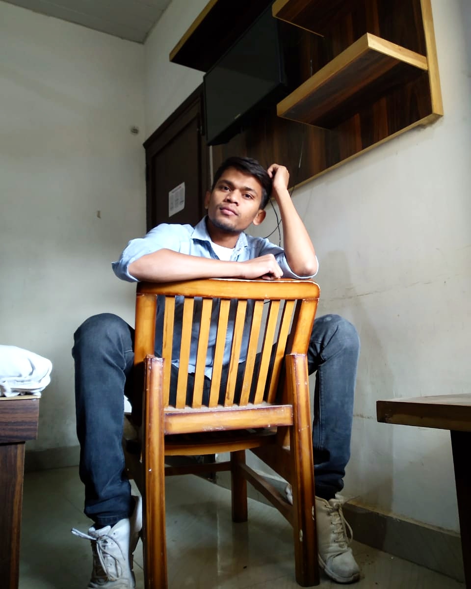 SinghUstam's tweet photo. Confidence is self taught.  
#Trending https://t.co/TR1LbroLMv