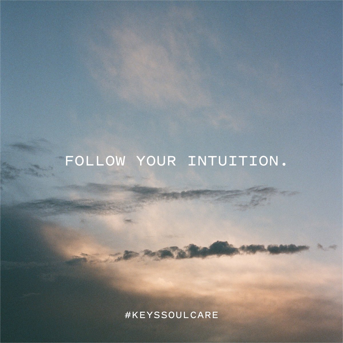 keyssoulcare's tweet image. What is your north star for making big decisions? @AliciaKeys speaks with @Fearnecotton on how listening to her intuition, and holding out for a “resounding yes,” helps to keep her on a path of authenticity - read here: keyssoulcare.com/spirit/get-to-…