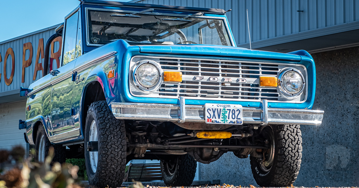 tomsoffroad76's tweet photo. Nola's stocker is ready for a few minor upgrades. Should she cut it or leave it as is? Let us know in the comments.
#tbp #tomsbroncoparts #earlyford #broncolife #broncofans #stocker #tocutornottocut #postoftheday #classic #vintagetruck #yourbroncoisourbusiness https://t.co/UmOczmDU3t