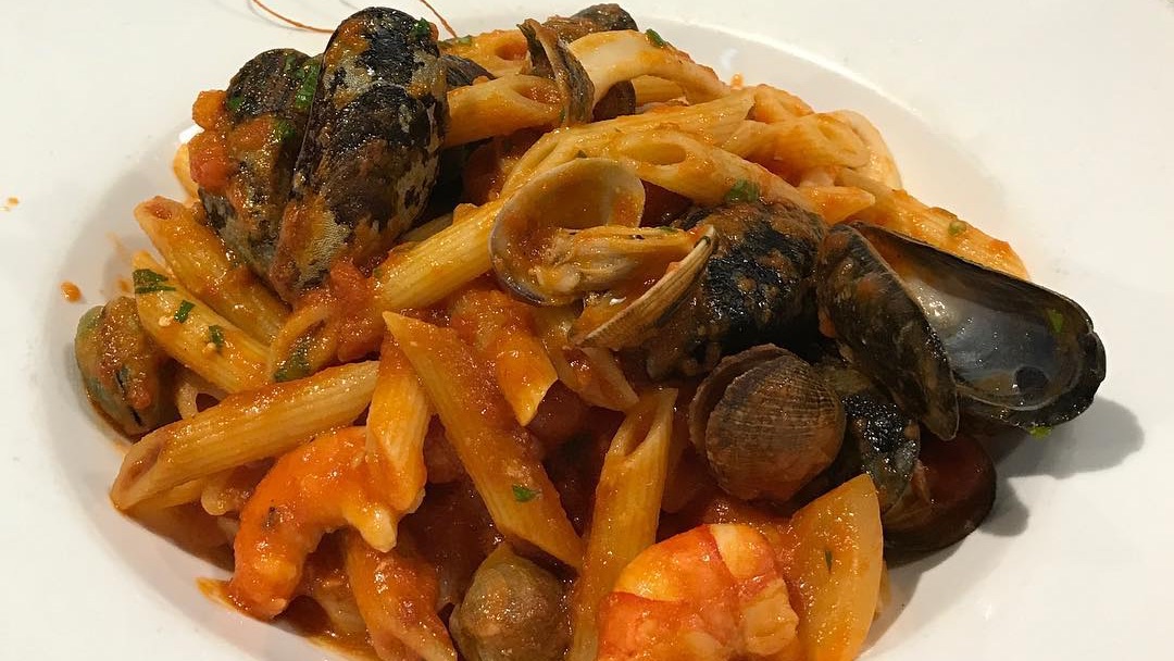 Why not try our seafood heaven for dinner tonight? Just ask for a Scoglio and you will get this delicious bowl of pasta with fresh clams, mussels, prawns and loads more..