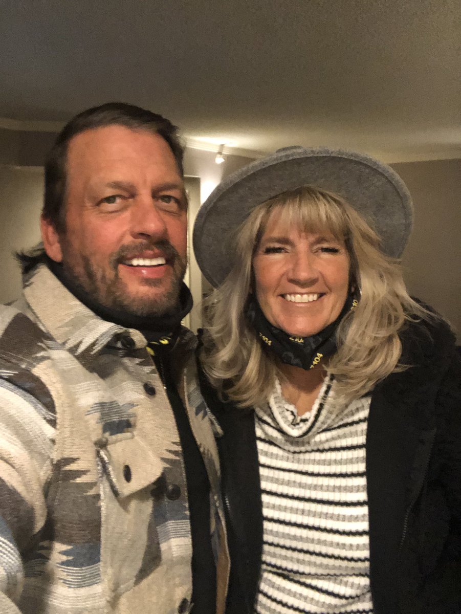 Z104Dave's tweet photo. Grateful to this #angellady for putting up with me. Happy Anniversary! Love you ❤️ #givethanks https://t.co/OxhfgUjdgX