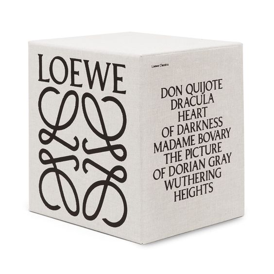 DesignMuseum's tweet photo. Thank you to everyone who sent in their wax / candle themed typography for today's #fontsunday. Here are a few final favourites from us! https://t.co/hGvuRSASoG