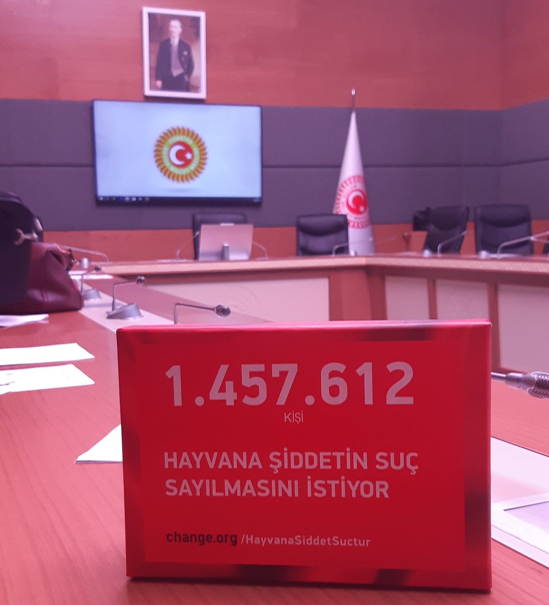 Tarih: 30 Mayıs 2019

Toplumun "hayvanlar için adalet" talebini TBMM'ye ilettik. Sözler verildi. Sonuç: hiç. Sabrımız kalmadı. Bu talebe karşılık vermelisiniz <a href="/TBMMresmi/">TBMM</a>
<a href="/MustafaSentop/">Mustafa Şentop</a> <a href="/RTErdogan/">Recep Tayyip Erdoğan</a>  #YasaHemen
