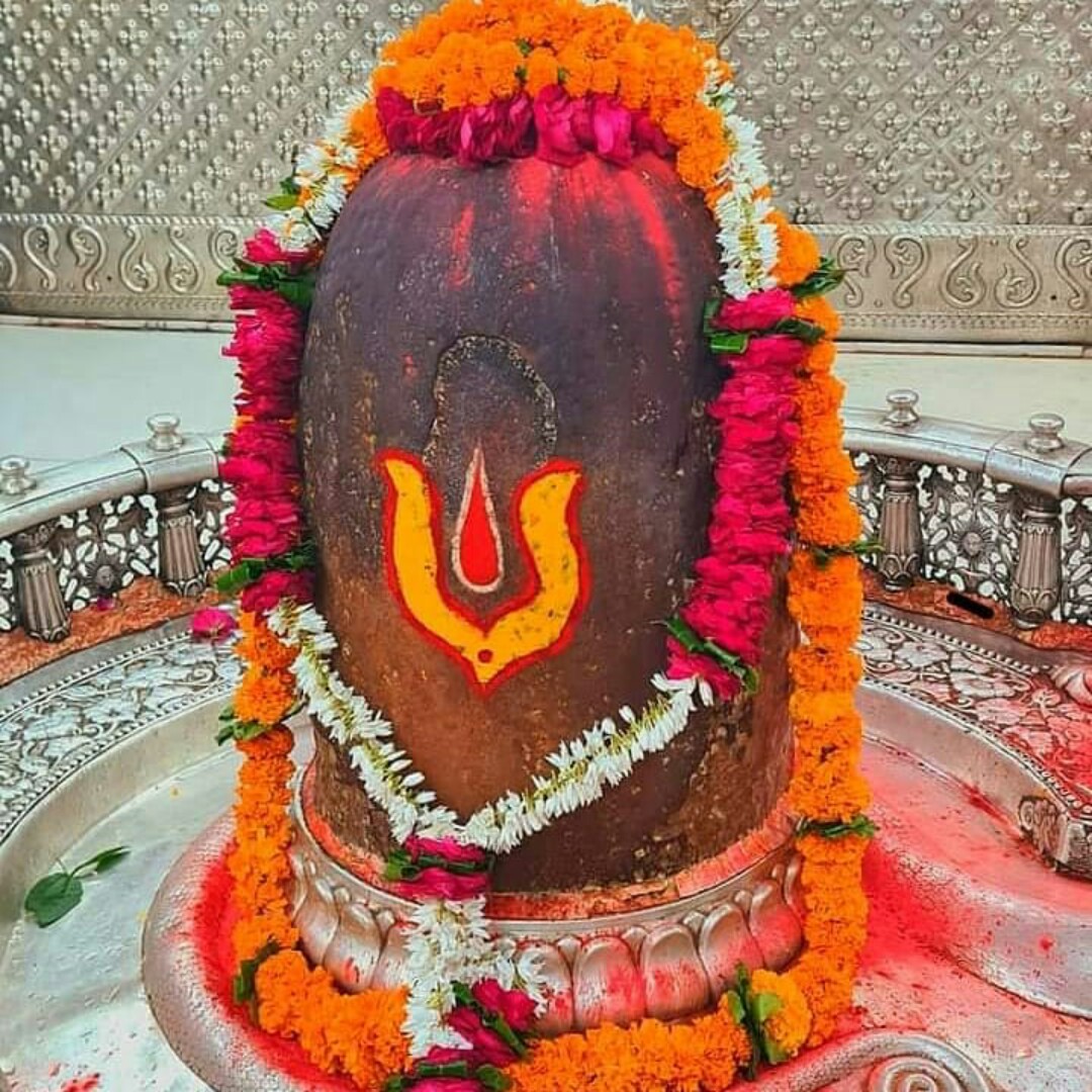 LORDMAHADEV1's tweet photo. Jai Shree Mahakaal 🙏Har Har Mahadev 🙏Om Namah Shivay 🙏Jai Shiv Shankar Bholenath 🙏 https://t.co/2vf22dsrpJ