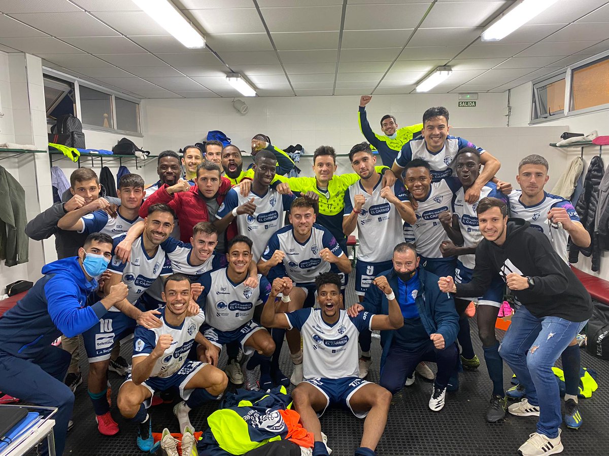 Pensaréis que sólo era un partido y 3 puntos, pero para nosotros era poner fin a la mala racha con la que comenzamos la pretemporada.
#MismasIlusiones #XuntosMáisFortes 
#EQUIPO #OUCF