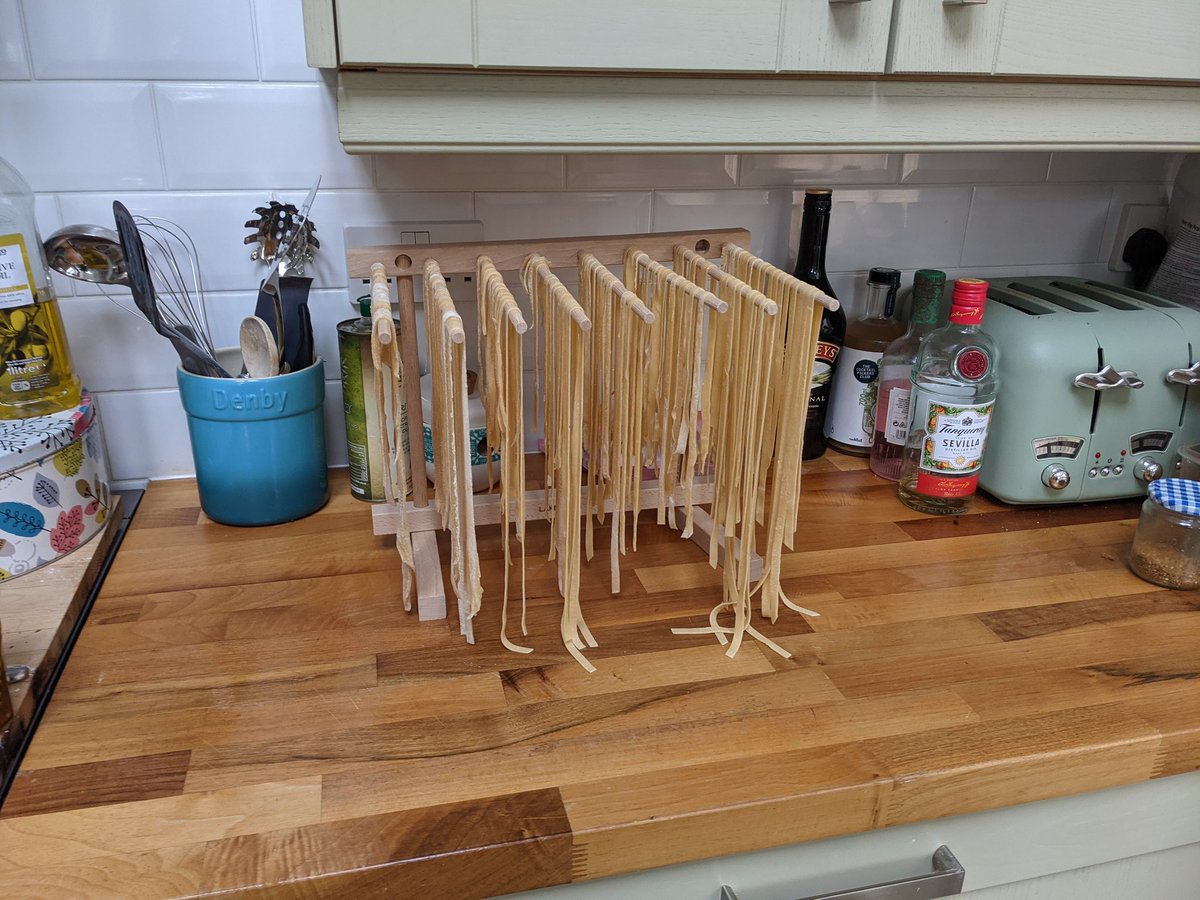 davidjteague's tweet photo. Homemade Tagliatelle, Carbonara, and the remainder of a Magnum of #Sottovento. Dave doesn't do cooking very often, but if he did, he'd probably go hungry! https://t.co/czV6ZsWc2W
