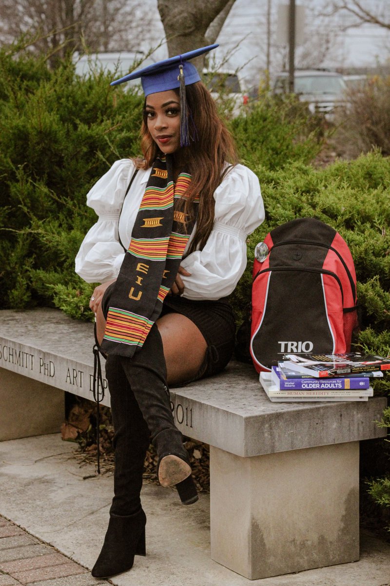 Shantelsabrina's tweet image. My time is now 👩🏽‍🎓. The butterfly has finally Blossomed! 🦋🦋it’s only up from here! 🥳 Graduation 3 weeks away 🤯 #FirstGenStudent #EIU2020