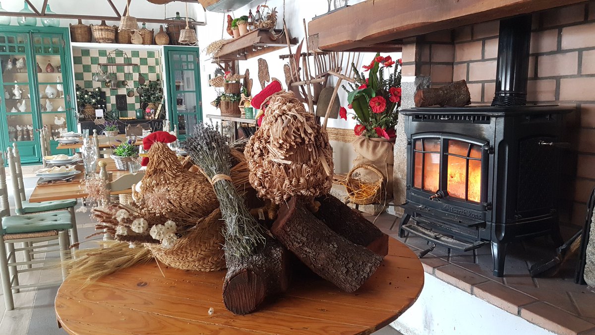 Chimeneas y Estufa, #cocido y gastronomía manchega 
#valdespinos