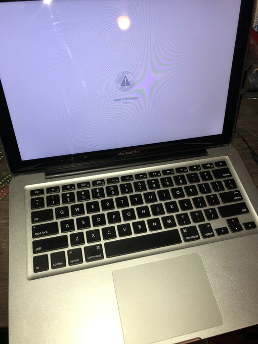 Had 8 great years with my baby but she&rsquo;s a goner now &amp; it&rsquo;s time to upgrade #Rip #MacBookPro #musician<a href="/tag/newbeginnings"class="tags"><span>#newbeginnings</span></a><a href="/tag/artist"class="tags"><span>#artist</span></a><a href="/tag/rip"class="tags"><span>#rip</span></a><a href="/tag/musician"class="tags"><span>#musician</span></a><a href="/tag/macboo"class="tags"><span>#macboo</span></a>