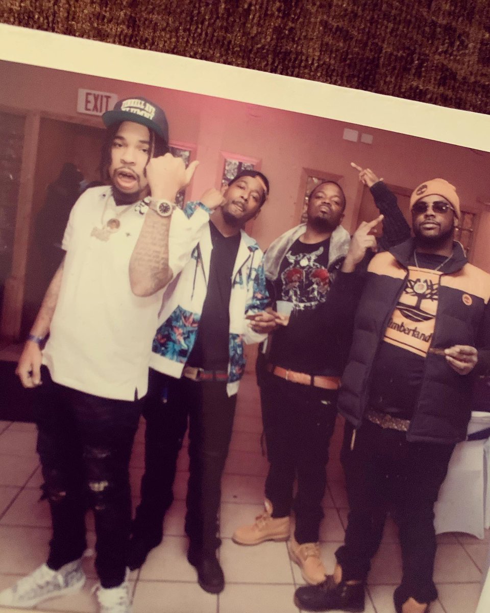 CountMoneyMar tweet picture