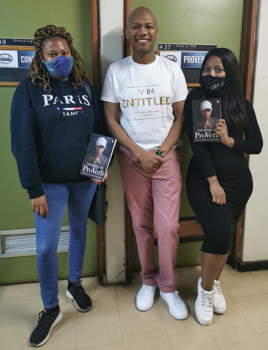 ProVerbMusic's tweet image. Was pleasantly surprised by the team from @Mzansimagic after the show, who had copies of #TheBookOfProverb for me to autograph. Grateful for all the support. 🙏🏾