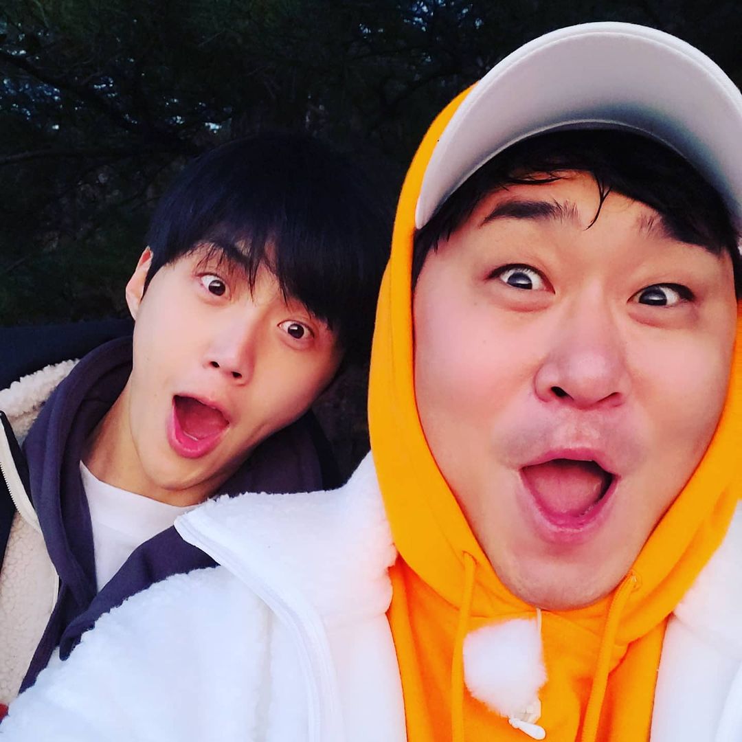 kimseonhointl's tweet photo. 20.11.22 • (131moon_) #KimSeonho Instagram update ⭐

"May your wish come true~~~^^
#2Days1Night #Sunrise #RealWish #SeonhoBecomeTheUniverseBiggestStar
#BeHealthyAndHappyEveryone"

📎 https://t.co/ks6jaAHOwU

#김선호 #1박2일 https://t.co/3KFEBMRALJ