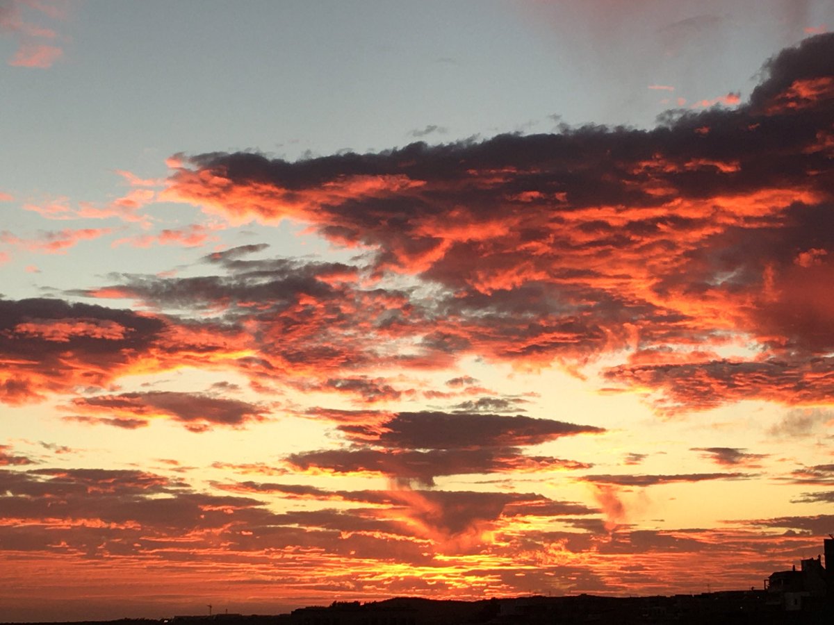 Sunset just now over Canaries