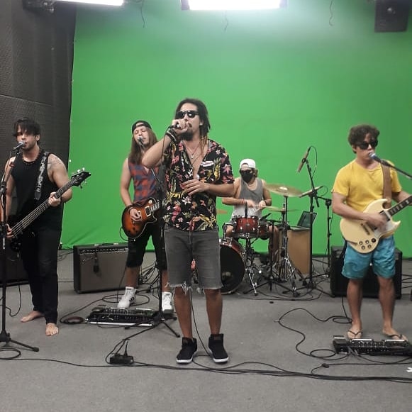 A gente continua!  Gravação da participação da banda ARS  na Mostra de Bandas do NOIA 2020!
@ars
@opovoonline 
@fundacaodemocritorocha 
#festivalnoia 
#ars
#mostradebandas 
#sistemaopovo 
#fundacaodemocritorocha 
#canafdr
#parceria 
#propono