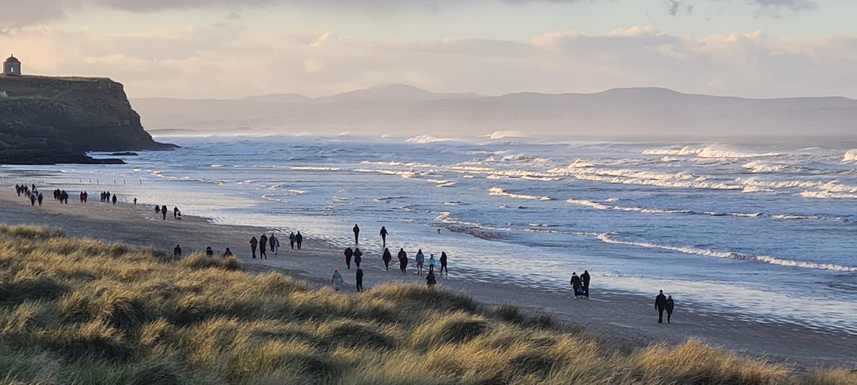 JAGBARR's tweet image. A Sunday well spent - dogs, husband and then home to a Sunday lunch - will never take this for granted 🐶🐶❤️#northcoast #bigwalks #novemberdays