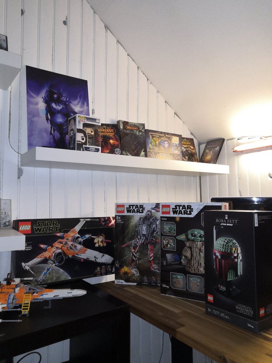konguue's tweet photo. Sur cette photo se trouve deux de mes passions... Arriverai vous a les trouver ? 🙄😏
#lego #geek #twitch #YouTube #worldofwarcraft #wow #geeklife #FolloForFolloBack #FolloMe #geekfr #setup #BobaFett #TheMandalorian #child #drole #TwitchAffilate #news https://t.co/UxvI9Jtd6t