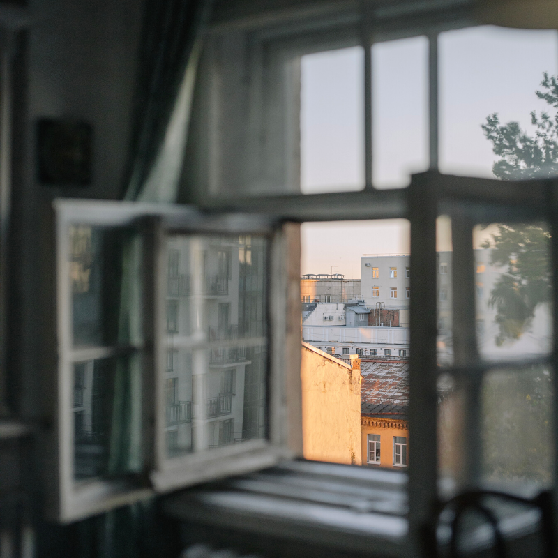 We love having a view from the window, don’t you? 

📸 credit: Cotton Bro

#Quupe #QuupeLife #WindowViews #Views #Rental #RentFilmGear #HireACamera #Canon #Sony #Nikon #Lens #Photography #Travel #Vancouver #vancouver_canada #vancity #vancitybuzz #vancitylife #vancouverbc