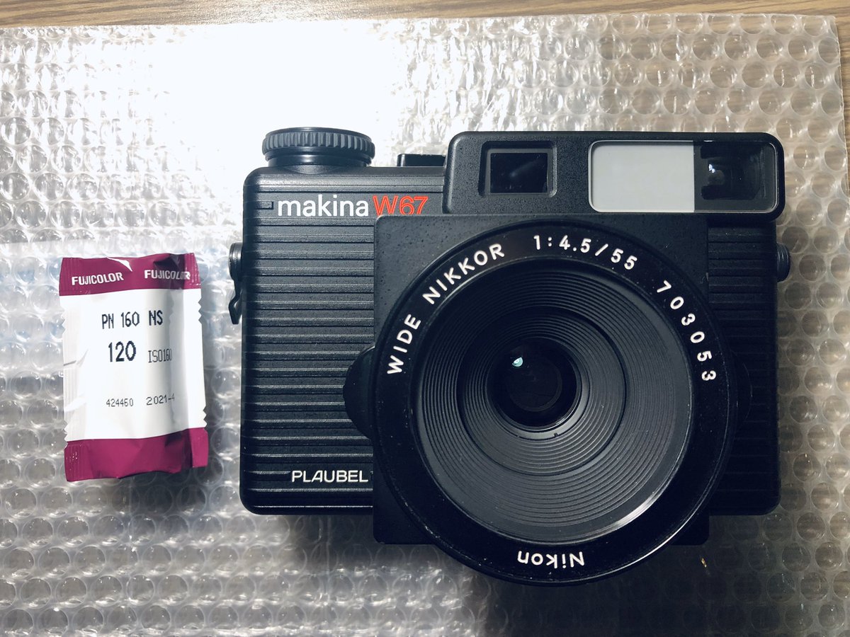 Yuwei's tweet photo. 很久沒有小心翼翼上底片的感覺了 - Plaubel Makina W67

https://t.co/Jz43twy0hf

#PlaubelMakinaW67 #120mm #FilmCamera #MakinaW67 https://t.co/ceN8qDjTBW