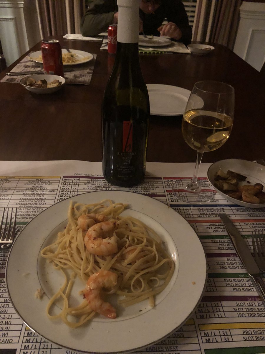 originalAPB's tweet image. Chef Balls Parking Lot Delivery Seafood paired with B Cellars Blend 23 Chardonnay - a ridiculous winning combo.  @balbackhunter @bcellarswinery #ShrimpScampiiseasy