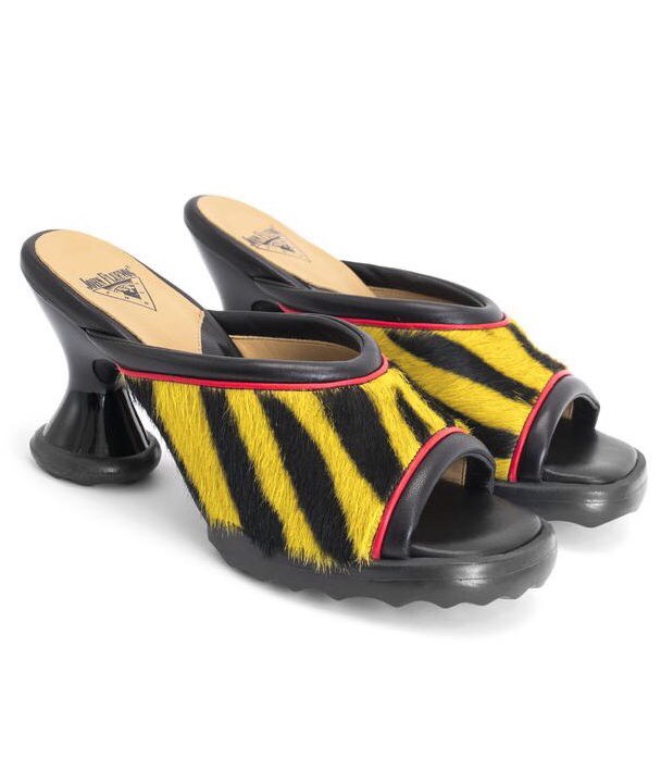 gastt_fashion's tweet photo. ‘Yellow Tiger’ Shoes by Fluevog https://t.co/Fk7nCYklGN