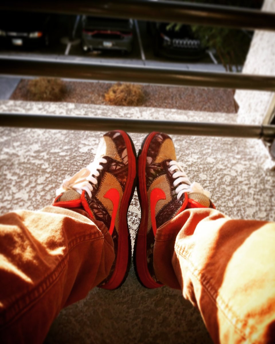 SolelyRich's tweet photo. Nike SB Dunk Low x Reese Forbes
"Hunter"
Style: 304292-281
Release Date: November 2004
#NikeSb #ReeseForbes #NikeSbDunk #NikeDunk #NikeDunklow #skateboarding #Hunter #forest #burlap #Camo #camoflauge #duckseason #Raredunk #KOTD #SolelyRich #Kickoftheday #Nike #Hemp #Pinkbox https://t.co/qPOHYoqYhd