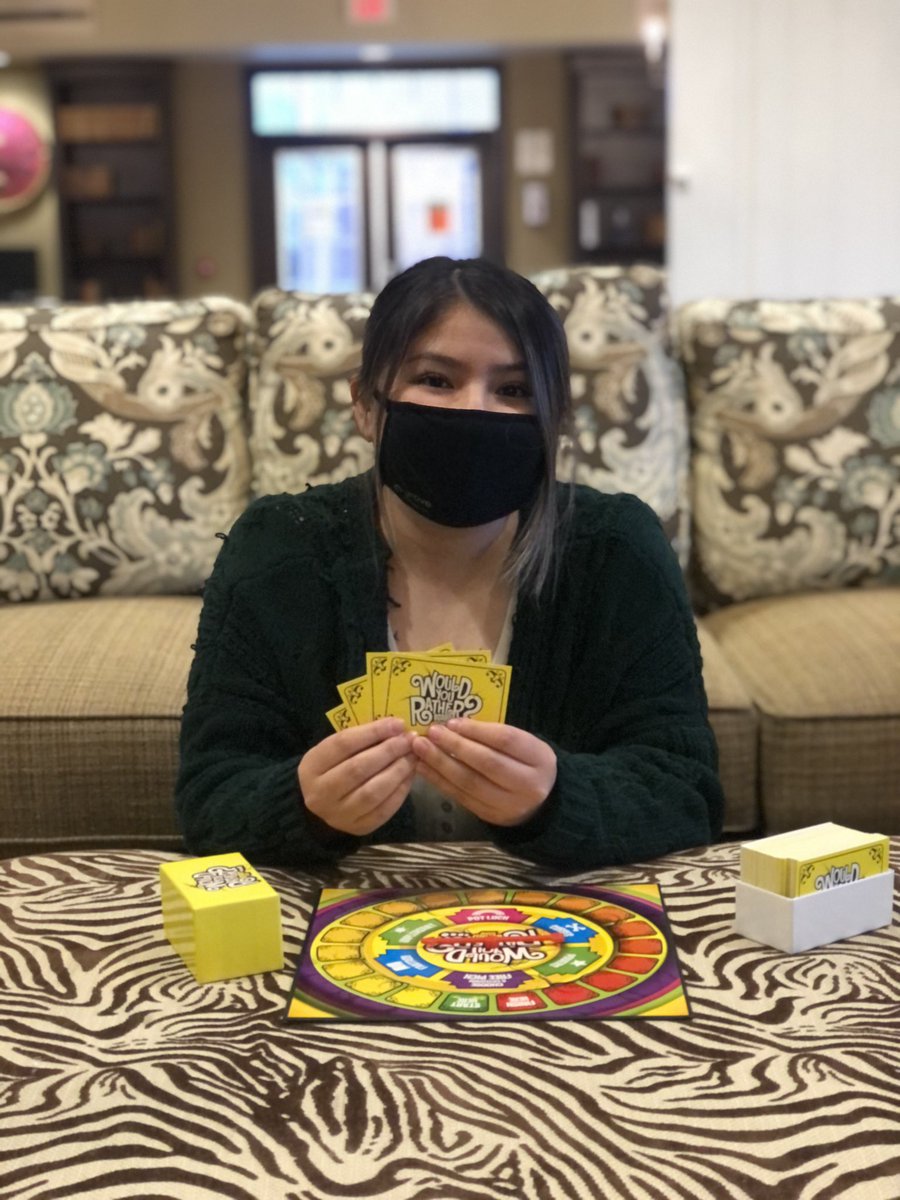 GoGroveMoscow's tweet photo. This Sunday practice some self-care 💆🏻‍♀️. Play some board games ♟, text your family and friends, and overall just have fun! Remember to live in the present, the future is tomorrow! 💫 #gogrove #grovemoscow #boardgames #selfcaresunday #liveinthepresent https://t.co/LLclANTRbu
