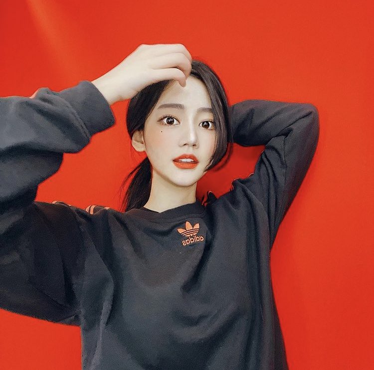 pop_archive's tweet photo. ahyoung https://t.co/2BTITiBaWH