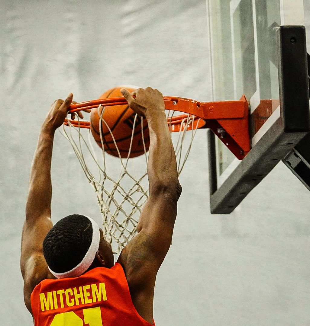 NBullsnakes's tweet photo. Blake Mitchem with the flush!!💯♥️🏀🔜🎟#goBullsnakes #newmexico https://t.co/0fgbZrGvDA