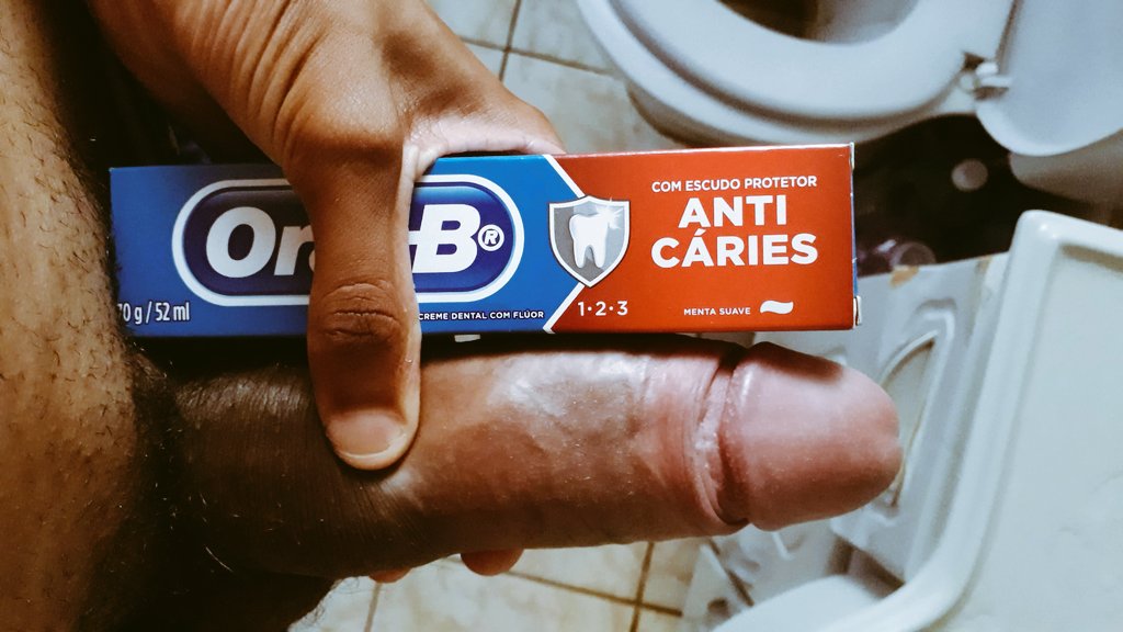 homejf's tweet photo. Bora dar uma Oral-B nessa pasta? https://t.co/XEpGi0LSbx