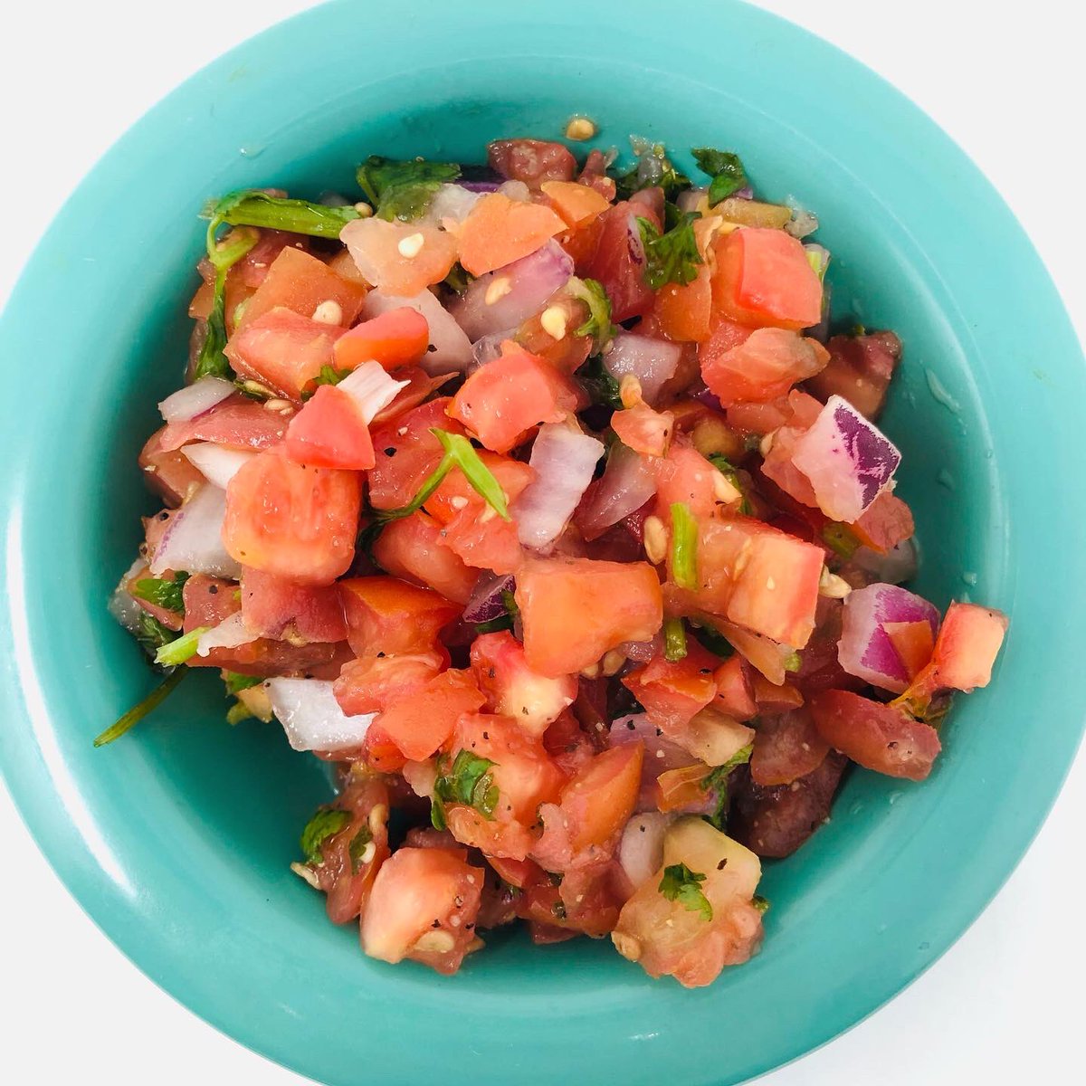 ElCazWhidbey's tweet photo. Pico 🍅 or Guac 🥑? #elcaz https://t.co/Db7H42HzaD