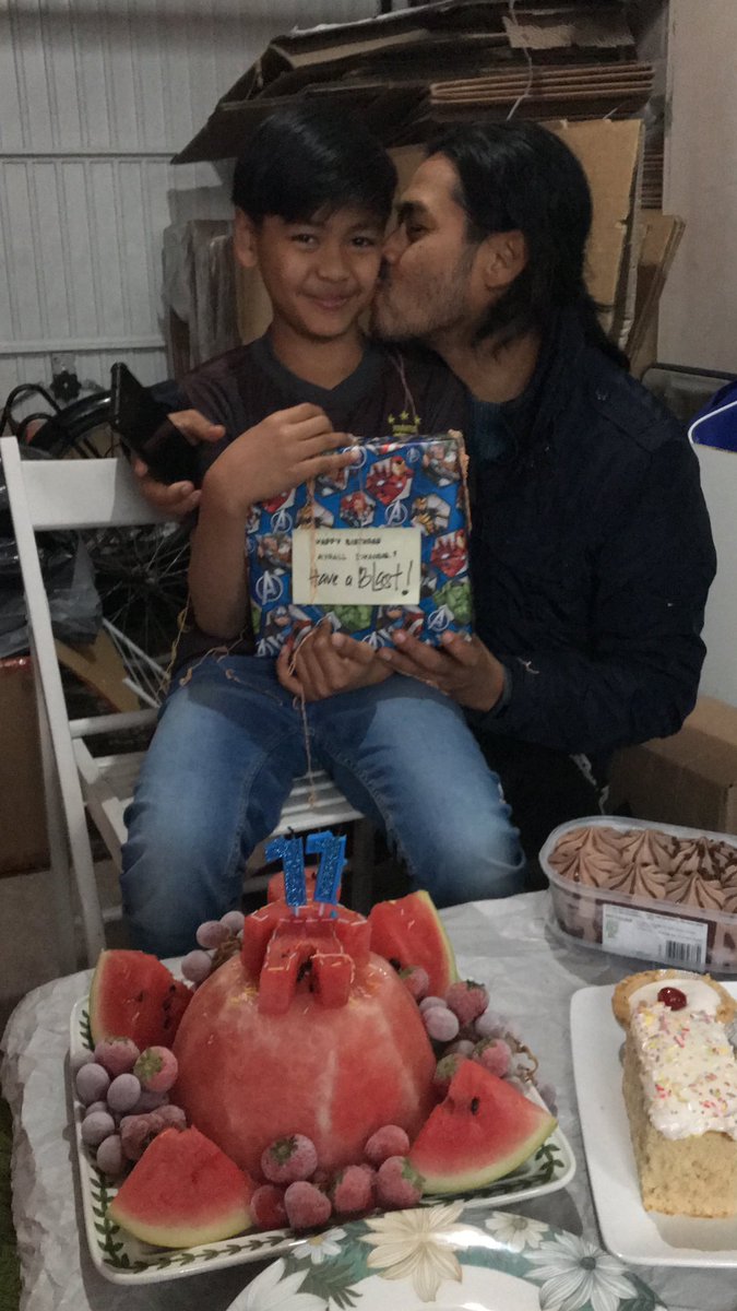 HamidAzlinda's tweet photo. Happy Birthday my son.
Garage party seems fun. https://t.co/gwlRNTexbJ