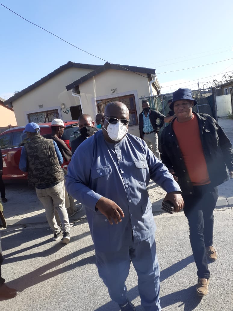 The President today time to visit the family of the late Africanist, Linda Mankqoyi.