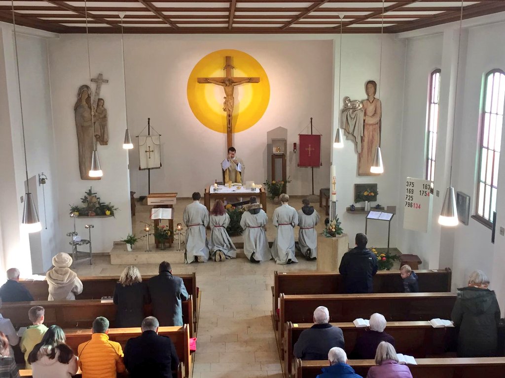 sl3sch's tweet photo. Meine letzte #Heilige #Sontagsmesse in der #Kirche St. Johannes der Täufer in #Lichtenau. https://t.co/EGke7stciw