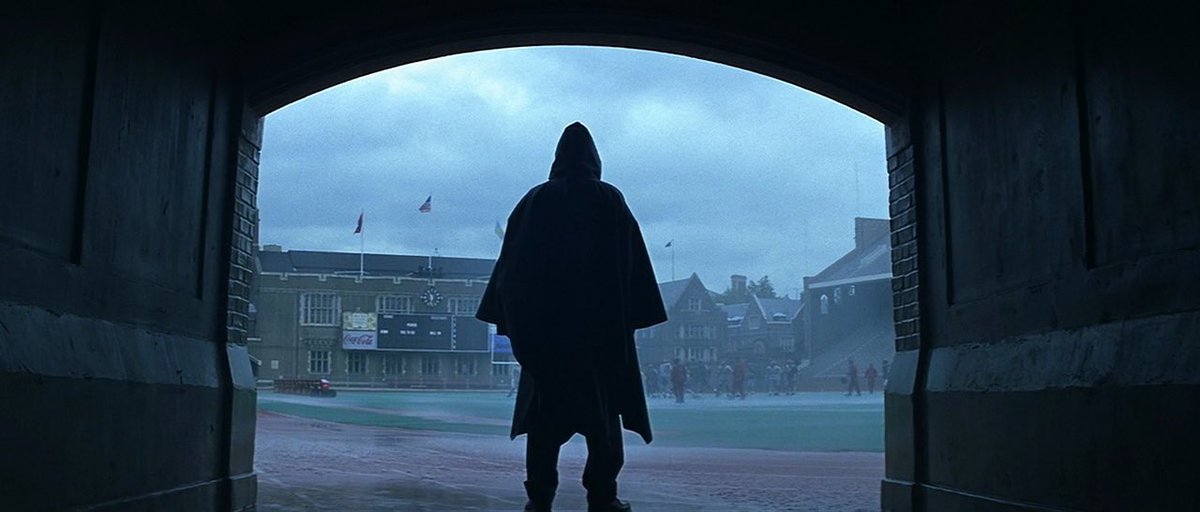 DiscussingFilm's tweet photo. 20 years ago today, ‘UNBREAKABLE’ released in theaters. https://t.co/ward2Qs3gE