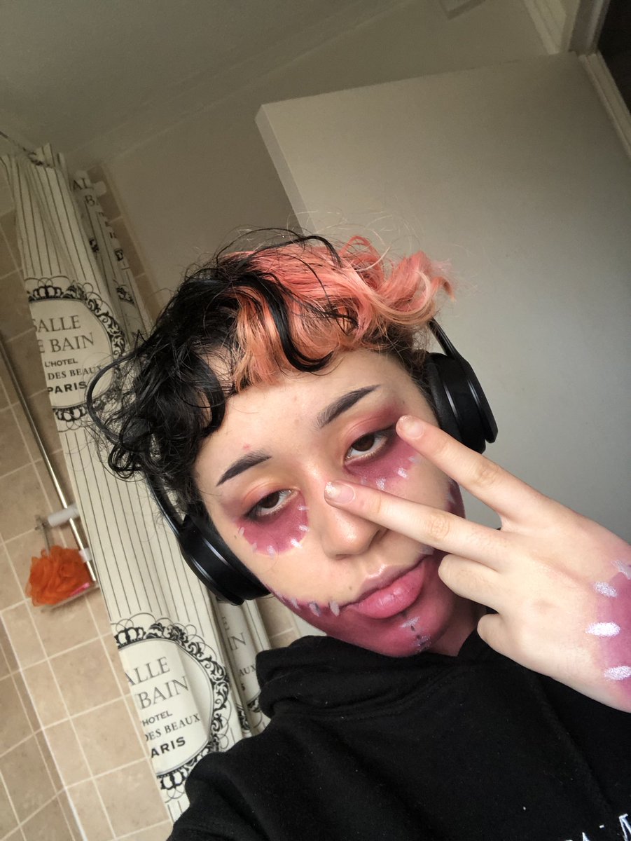 Tylxr_Tylxr's tweet photo. I did a shitty Dabi cosplay a week back https://t.co/JwscvgC6Xi