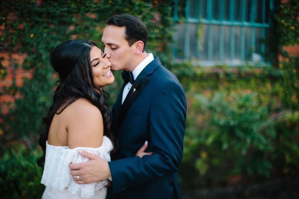AlexisRaeana's tweet photo. If you’re getting married in 2021 and you haven’t booked #AlexisRaeanaLLC for your elite beauty services then what are you doing? https://t.co/UZgpsTuFJY #RT #NCBrides #NCMUA https://t.co/2AAvwzp4MC