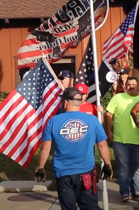 SDAgainstFash's tweet photo. Open call out to San Diego.

Does anyone recognize this chud who spit on an activist (@spookybitch999) yesterday in Poway?
His motorcycle is in the quoted tweet.

Let's ID this asshole.
RT to amplify, please.

@DECSucks
@AN_PLF
@SanDiego_Antifa
@moms_wallSD
@Oside4All https://t.co/zzKxnXZeK6