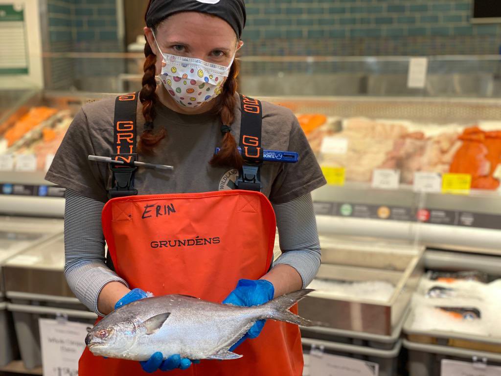 ian_cronin's tweet photo. If you happen to visit the #Boulder @WholeFoods, head to #fish counter and ask for Erin! My sister was recently named #EmployeeOfTheMonth and will make sure you get the absolute best advice! https://t.co/ALIRWFsnv2