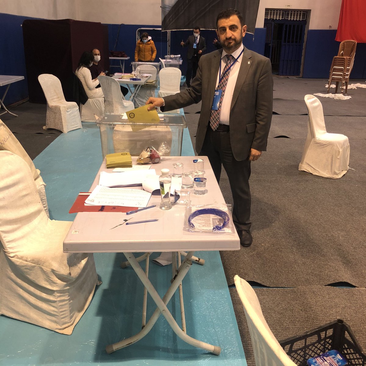 Bugün yapılan;  AK Parti 7.Olağan Burdur Kongresinde yeniden İl Başkanı olarak seçilen İl Başkanımız Volkan Mengi  'ye ve Yönetim Kurulu üyelerine başarılar diliyorum.
#Burdurİçinİnandığınyoldayürü 
#AkPartiBurdur